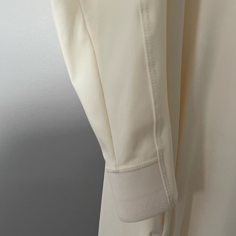 Elegant Cream Button-Down Flowy Dress - Picture 3 of 5